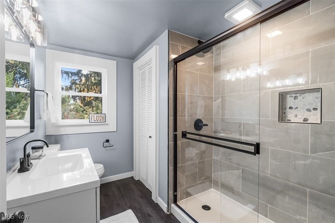 1922 12th St - Photo 7 of 39