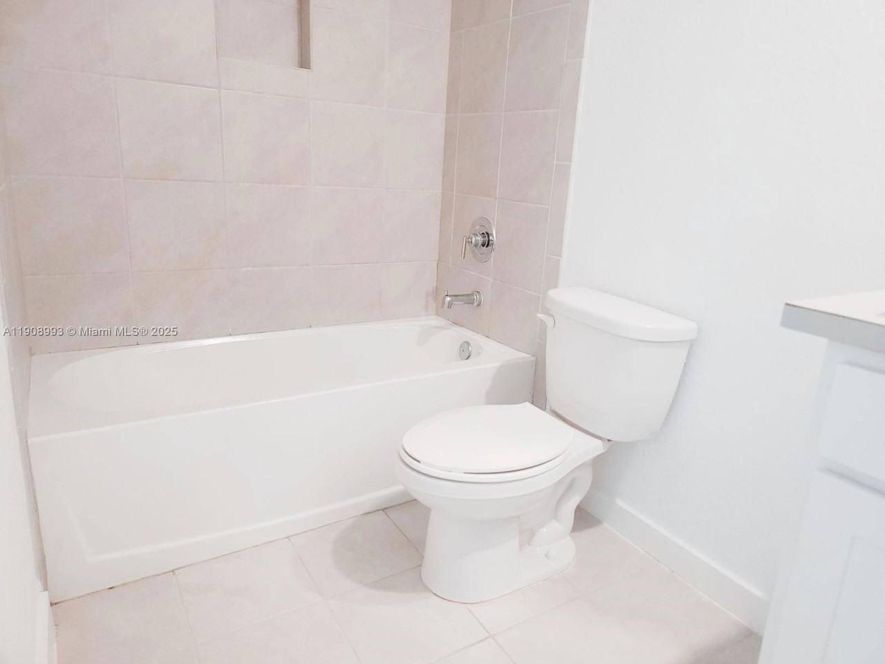 1363 Nw 208th Ter - Photo 7 of 8