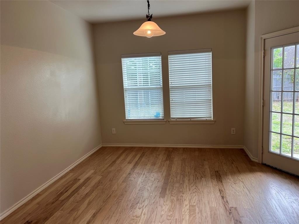 1012 Churchill Dr - Photo 5 of 16