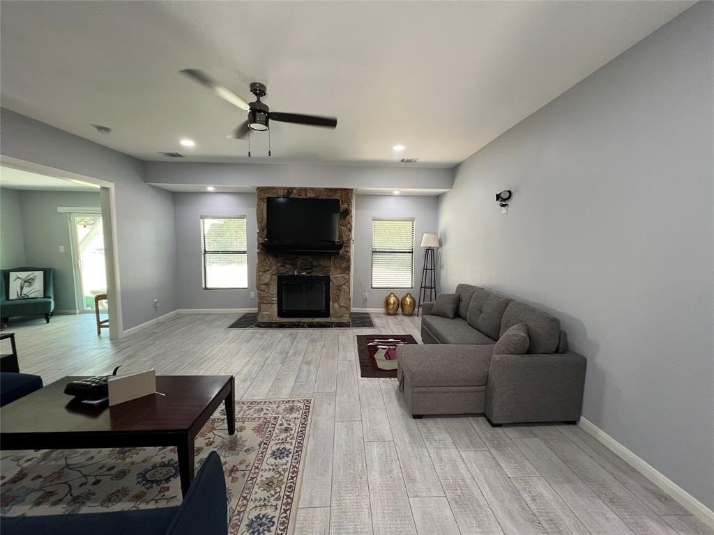 4095 County Road 893 - Photo 2 of 23