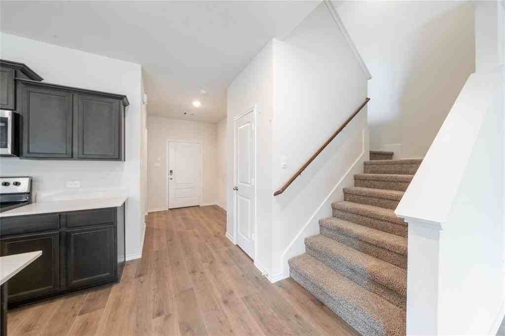 13156 Dawson Dr - Photo 6 of 31