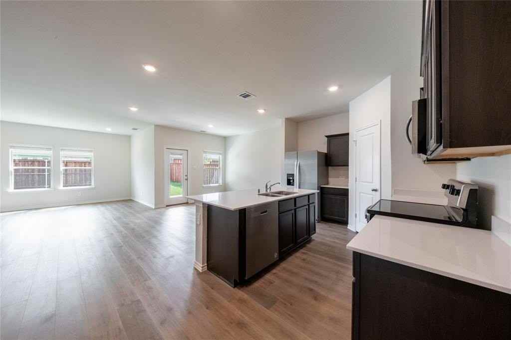 13156 Dawson Dr - Photo 7 of 31