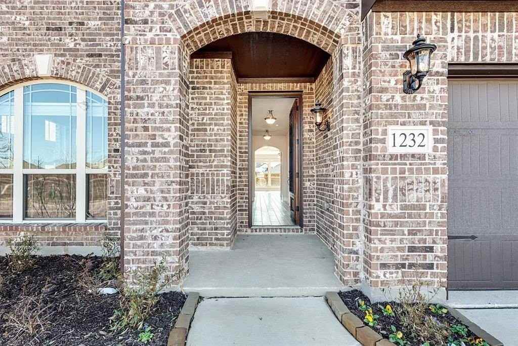 1232 Starlight Avenue - Photo 2 of 22