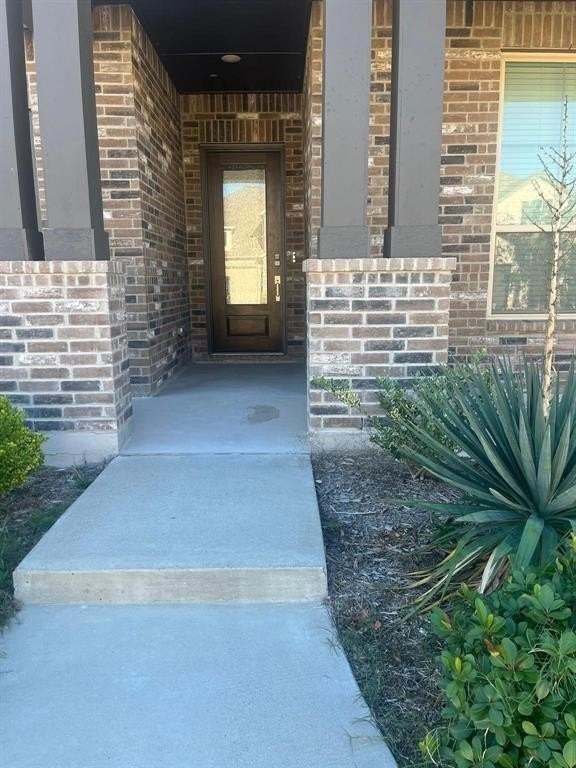 3083 Aqueduct Ave - Photo 2 of 29