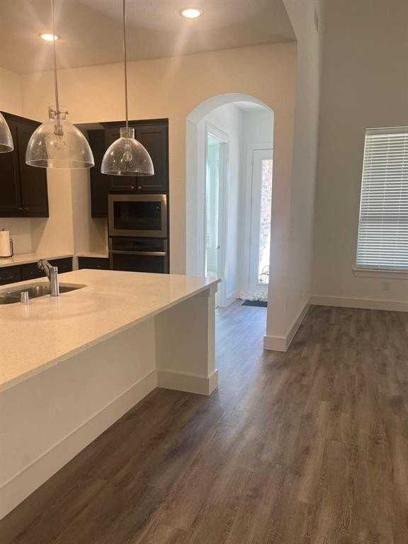 3083 Aqueduct Ave - Photo 4 of 29