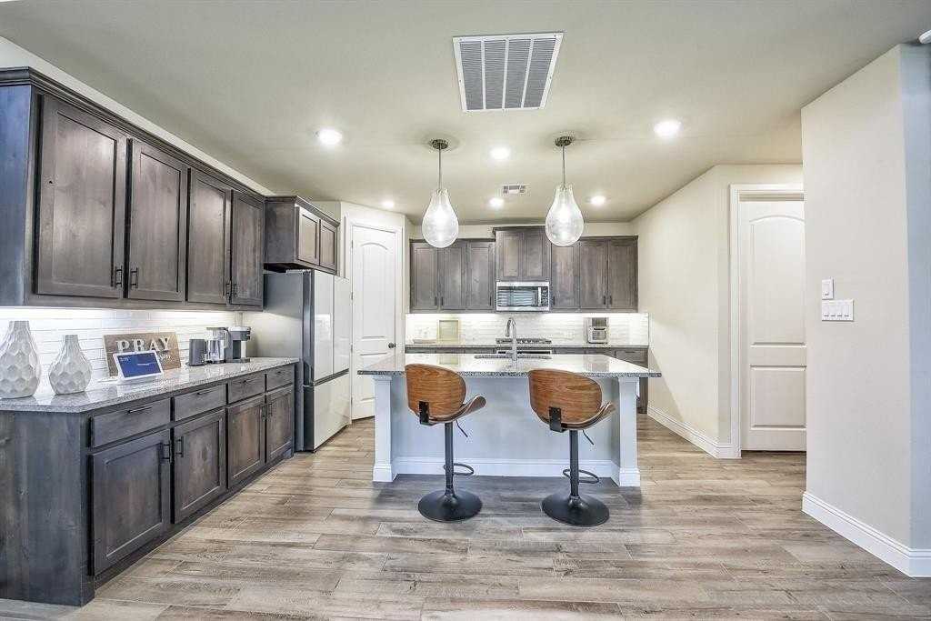 1521 Pirene Aly - Photo 7 of 40