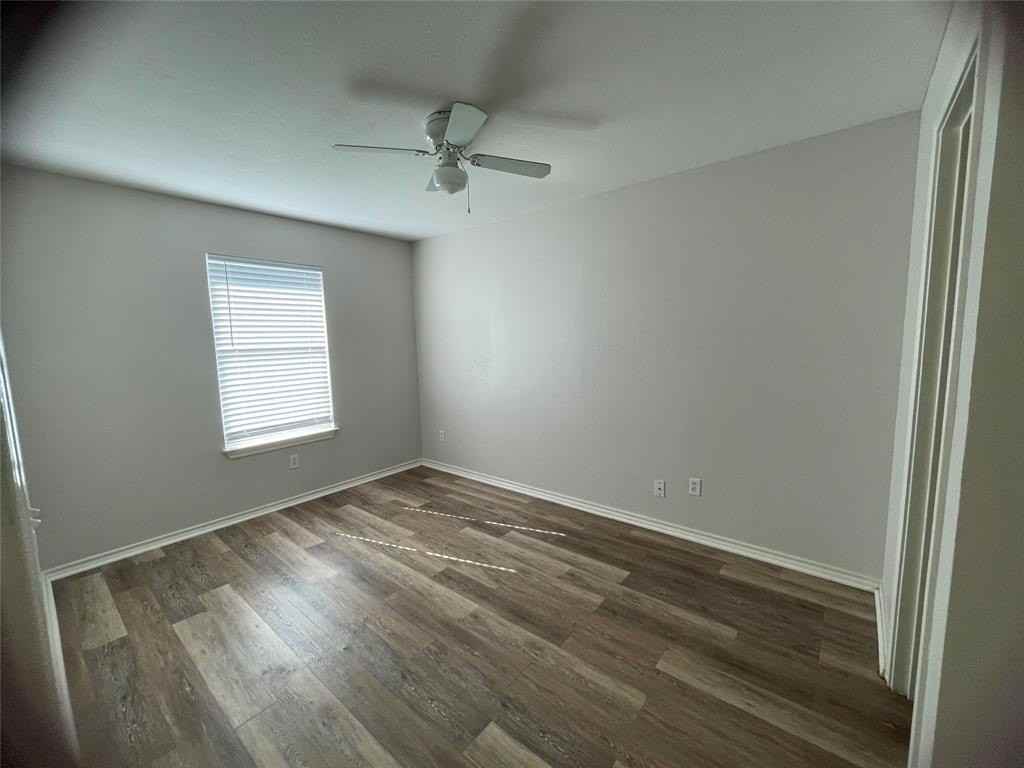 5217 Calloway St #B - Photo 7 of 12