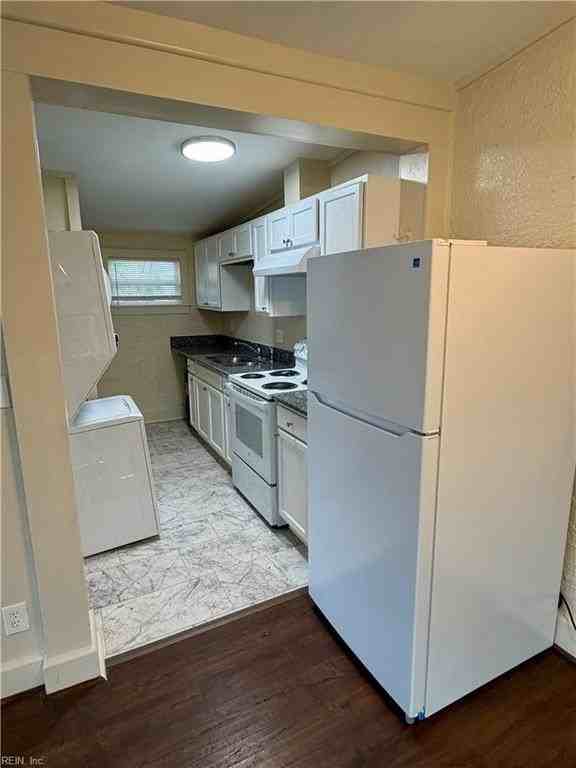 136 South Ave - Photo 6 of 11