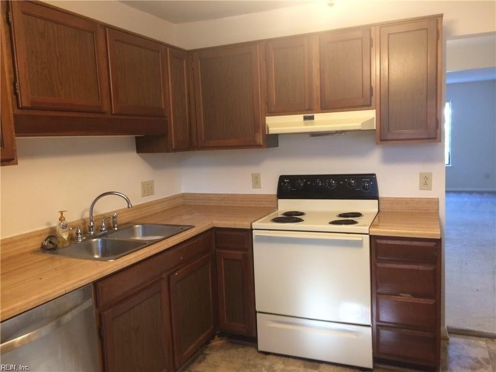 3511 Nashe Ct - Photo 5 of 23