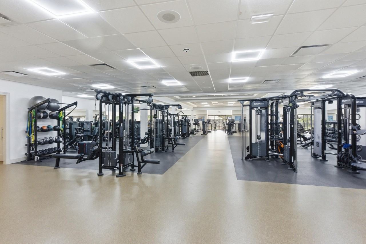 2495 Nw 66th Dr - Photo 7 of 50