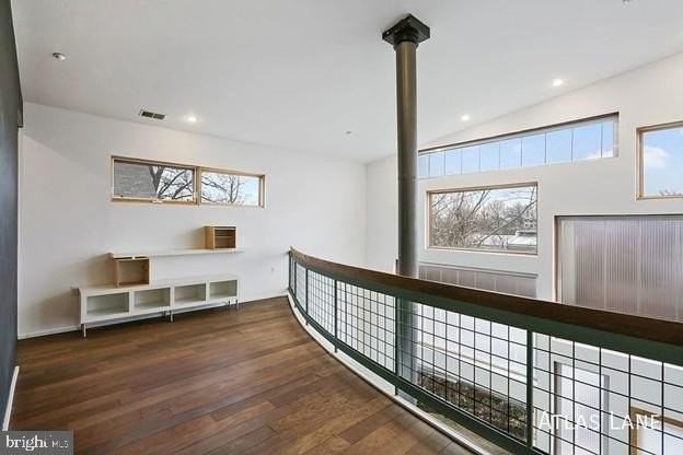 1250 Kearny Street Northeast - Photo 3 of 43