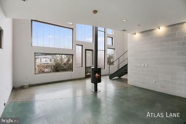 1250 Kearny Street Northeast - Photo 4 of 43