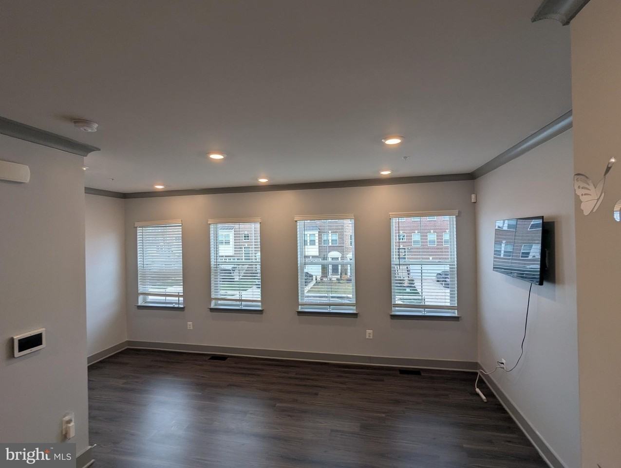 5380 Phillis Wheatley Place - Photo 7 of 19