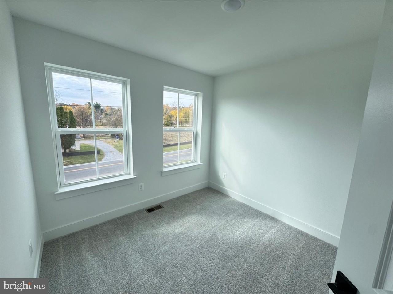 1877 Shookstown Rd #B - Photo 2 of 5