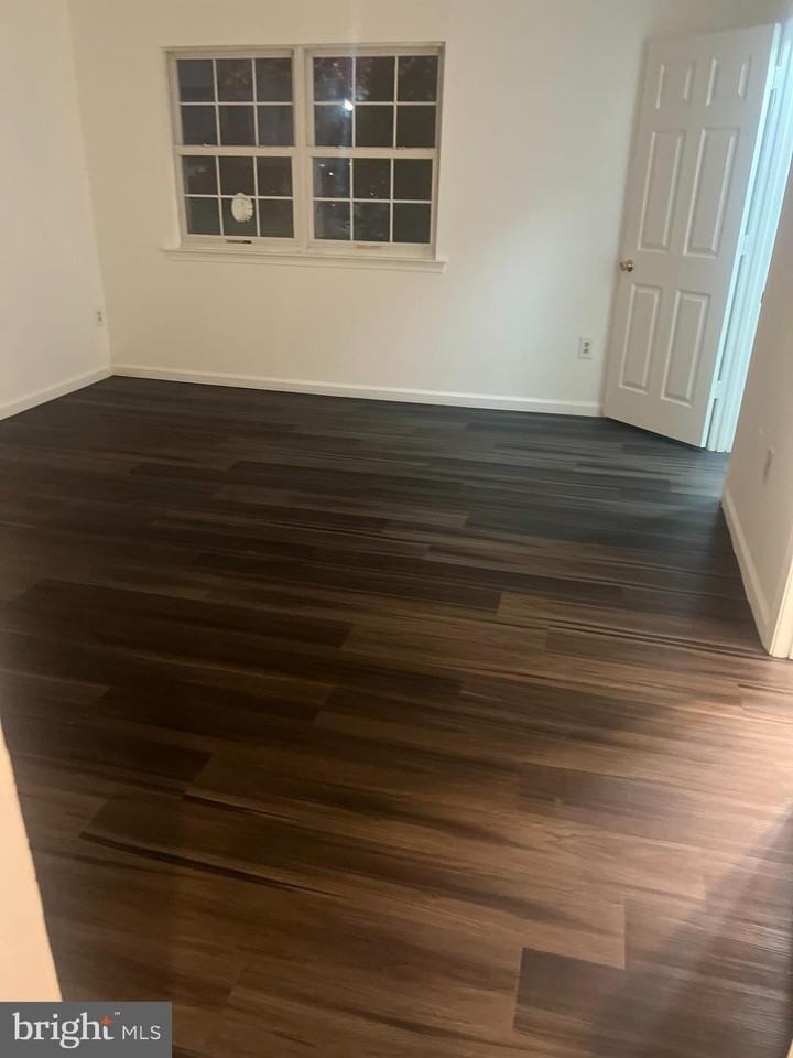 11223 Hannah Way Unit 1 #1 - Photo 3 of 9