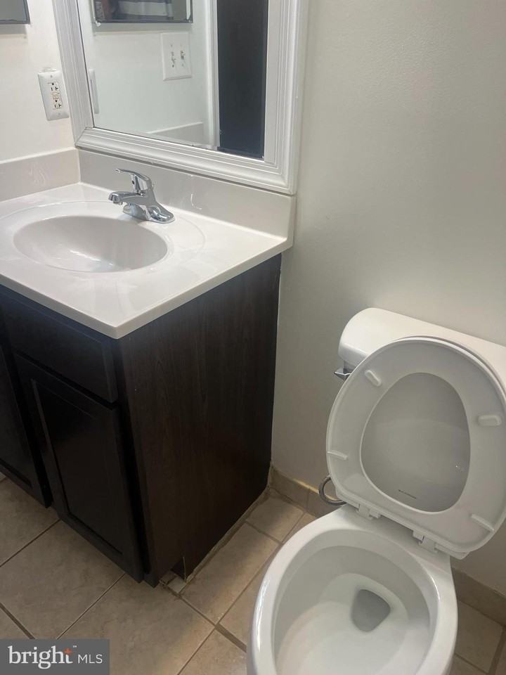 11223 Hannah Way Unit 1 #1 - Photo 5 of 9