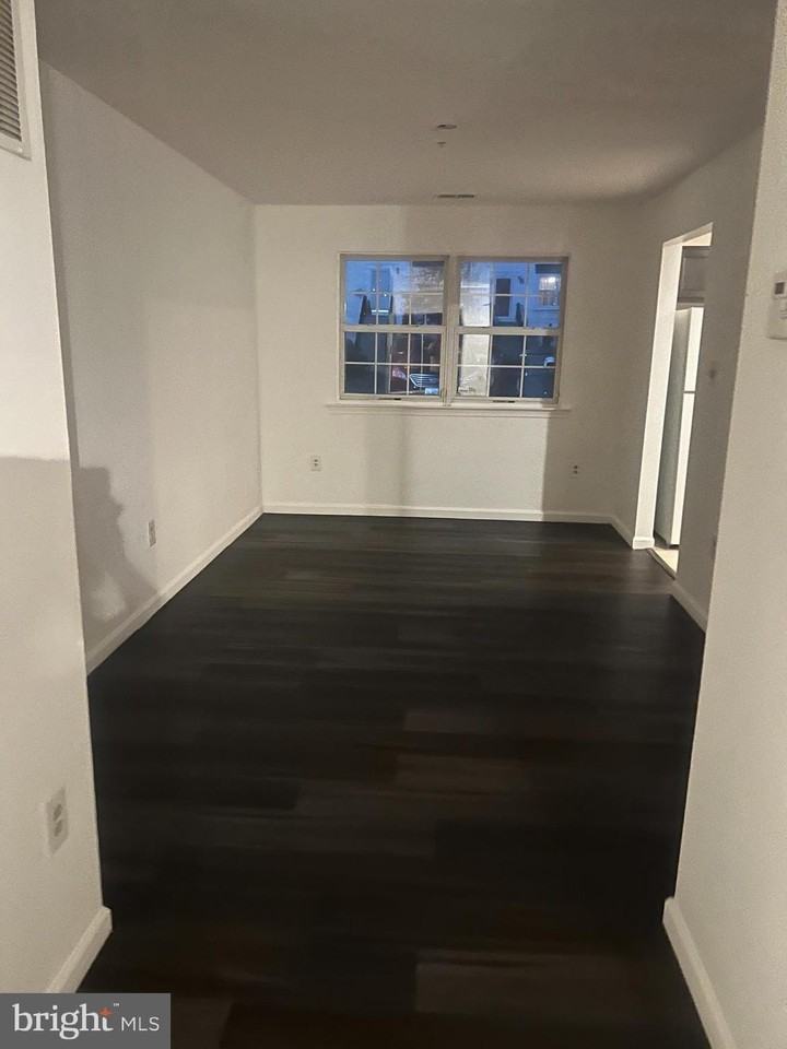 11223 Hannah Way Unit 1 #1 - Photo 7 of 9