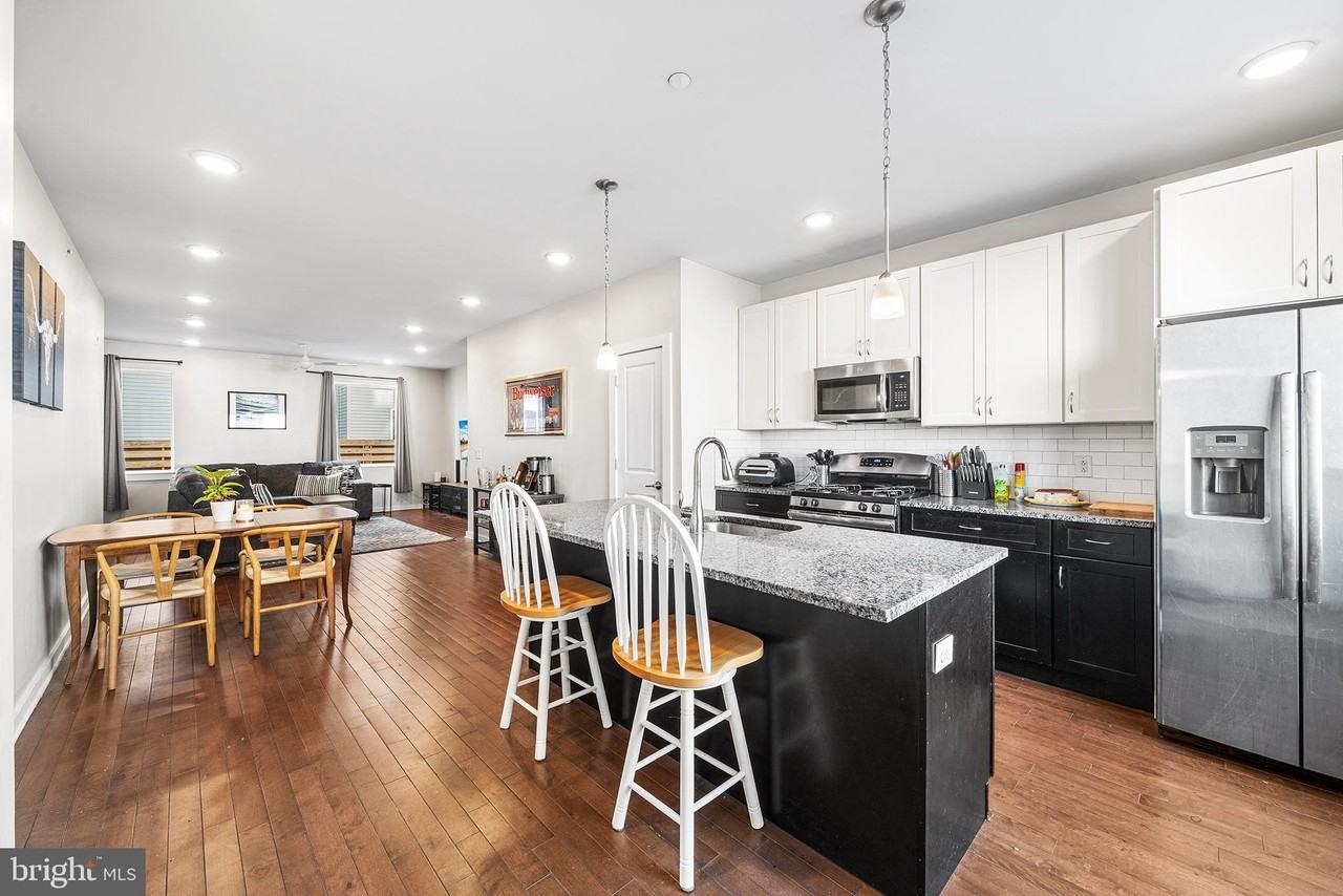 1640 North 5th Court #29FL1 - Photo 3 of 18