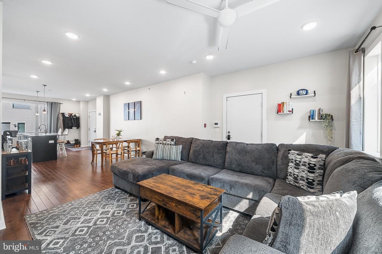 1640 North 5th Court #29FL1 - Photo 6 of 18