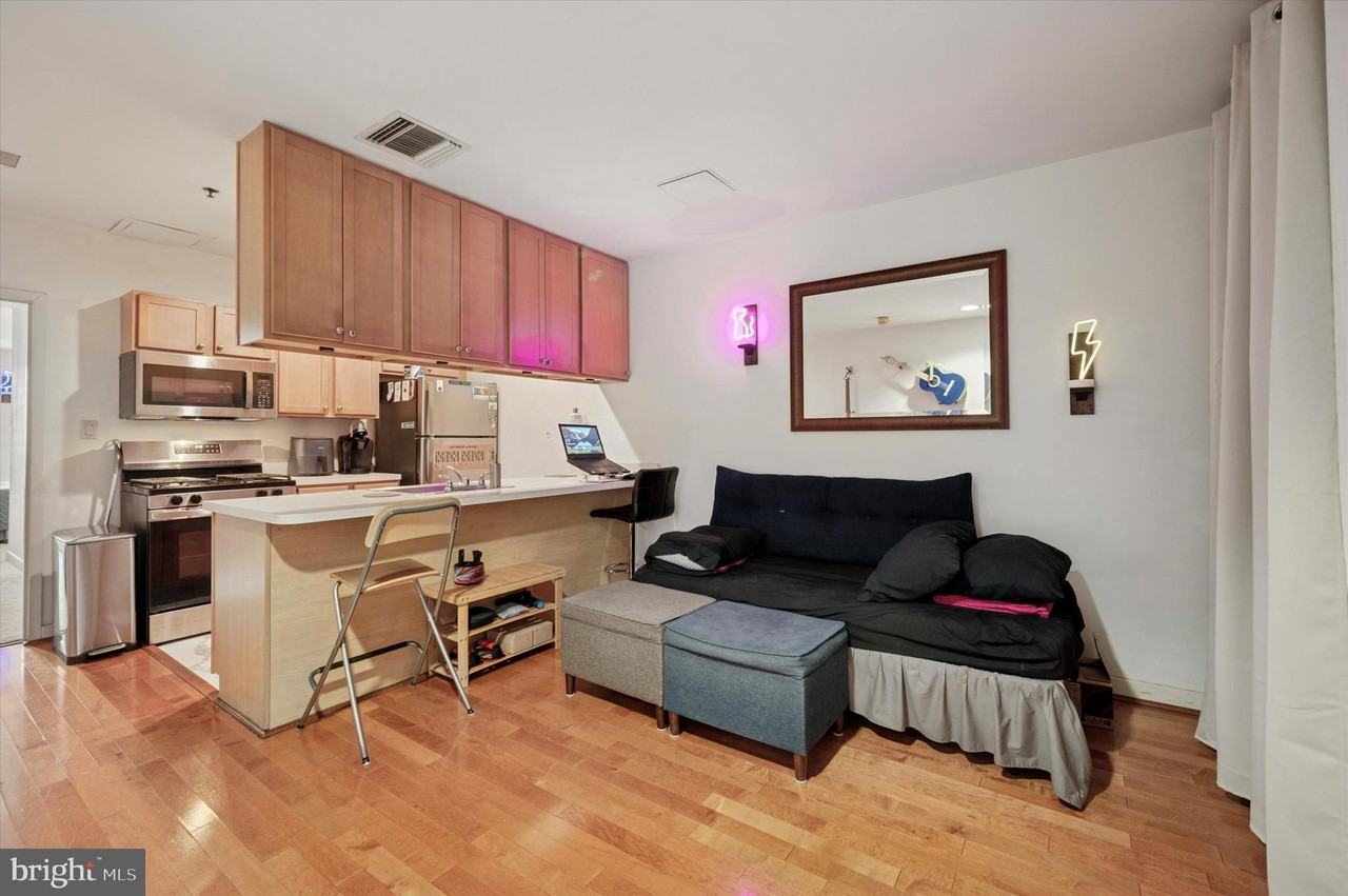 1100 Vine St Apt 1409-00 #1409 - Photo 2 of 19