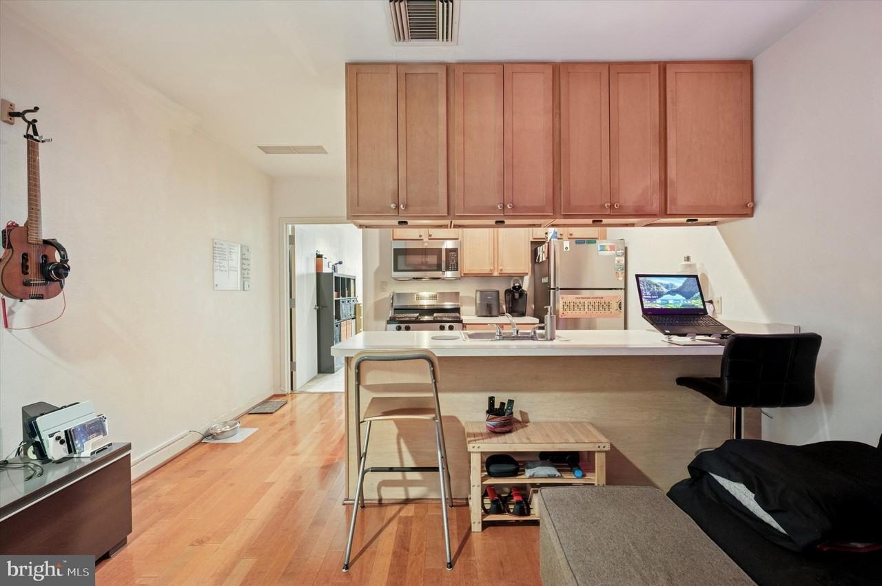 1100 Vine St Apt 1409-00 #1409 - Photo 4 of 19