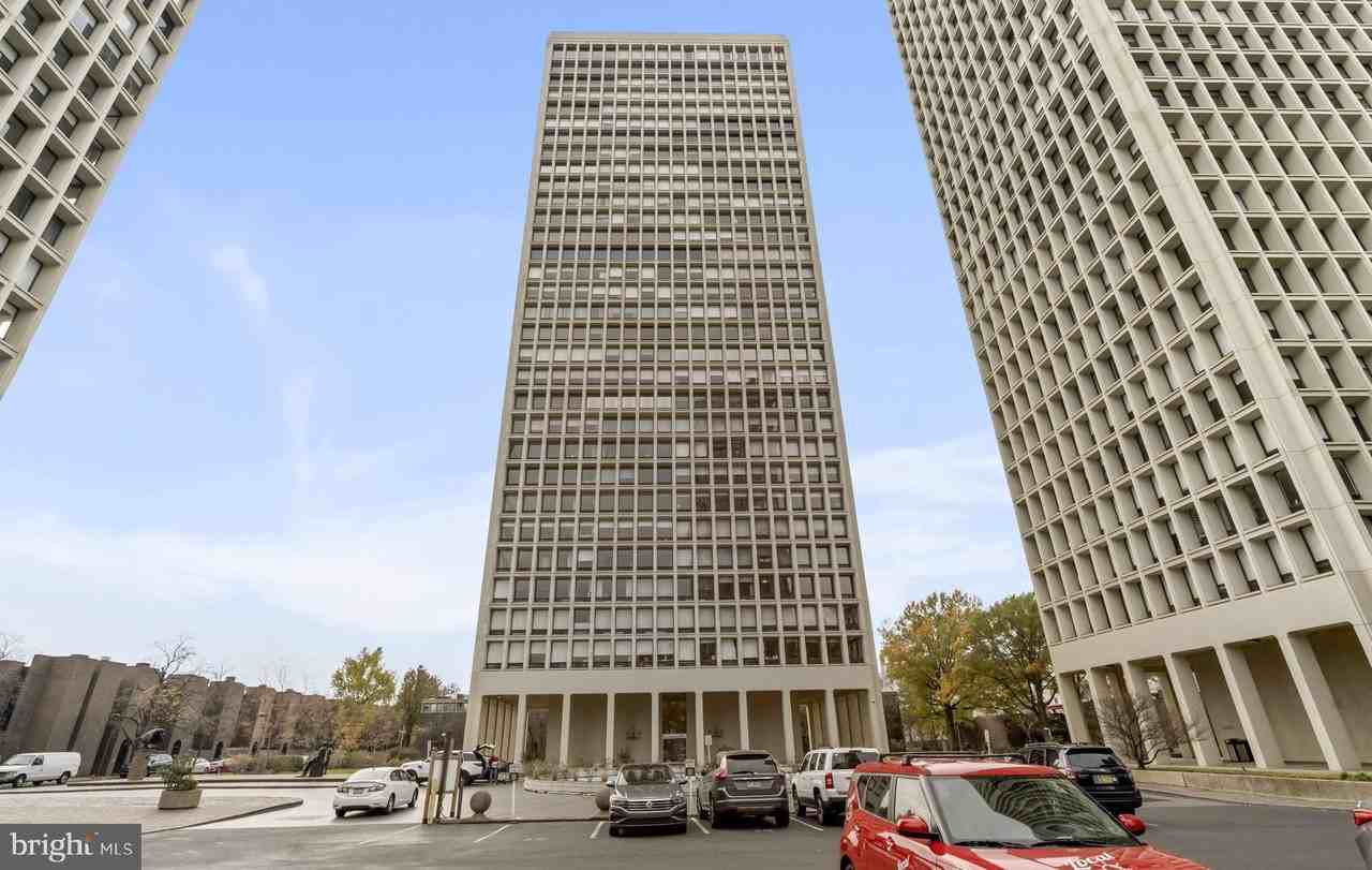 210 Locust Street #21E - Photo 2 of 36