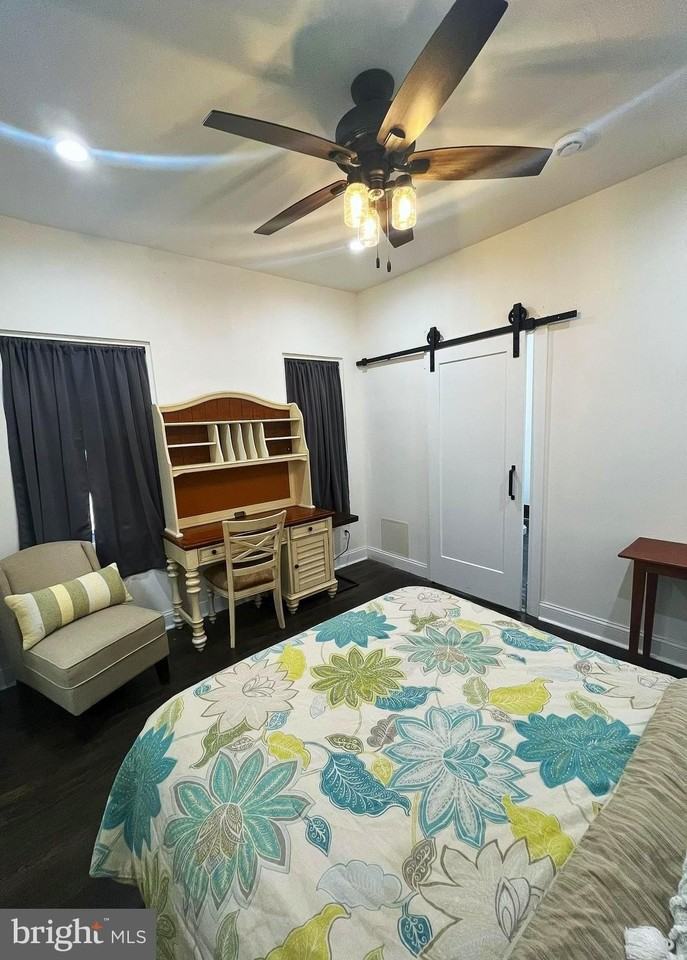 420 Woodford Street - Photo 5 of 37