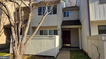 featured image of 15277 Lodge Ter