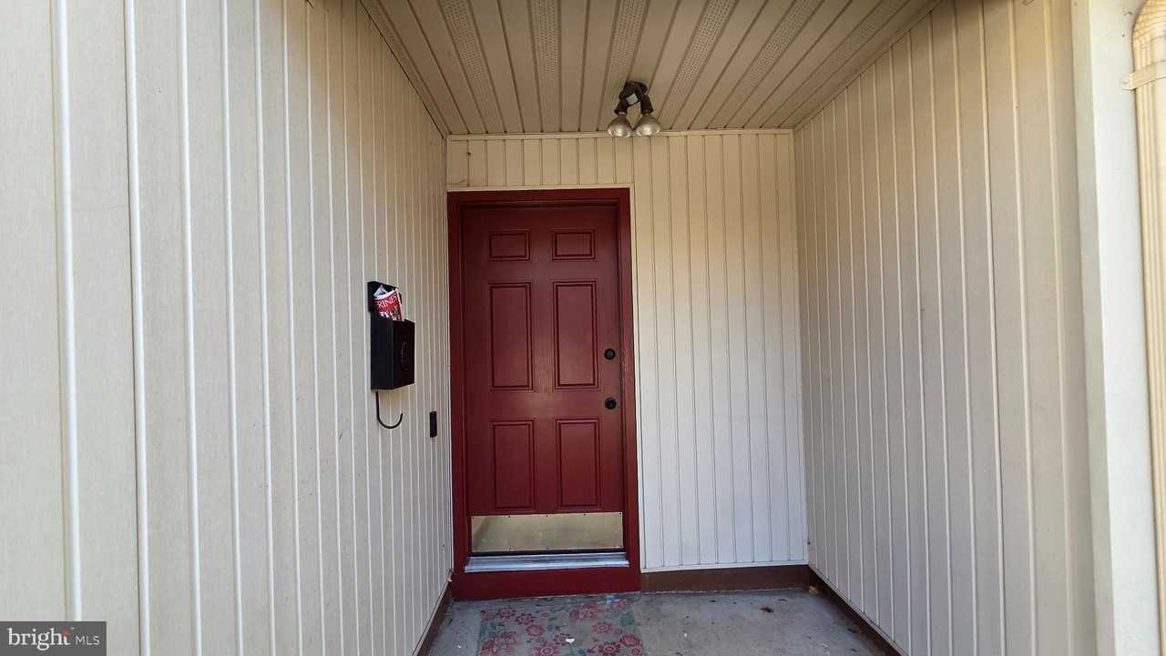 15277 Lodge Ter - Photo 3 of 25