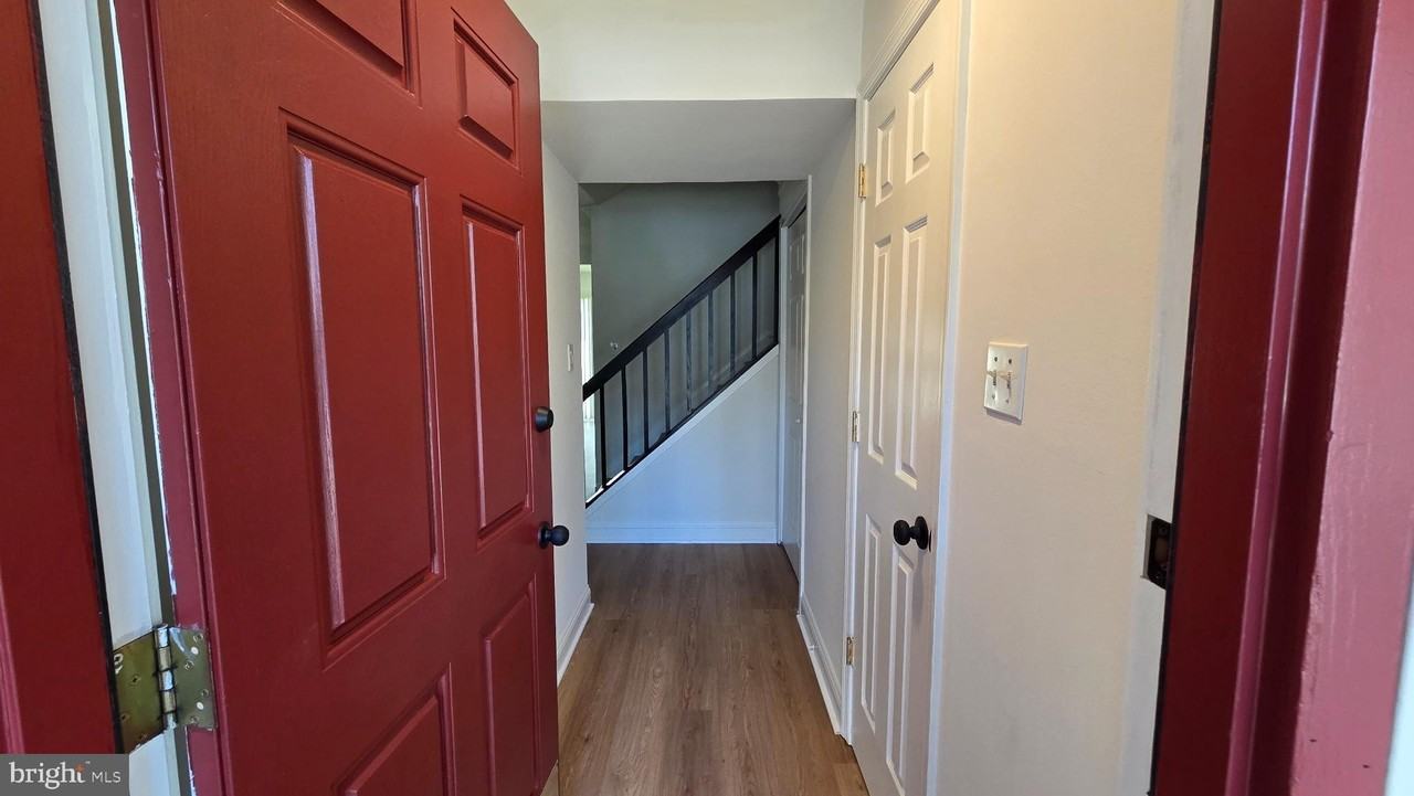 15277 Lodge Ter - Photo 4 of 25