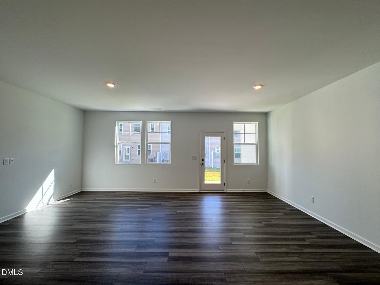 261 Lily Patch Lane - Photo 4 of 15