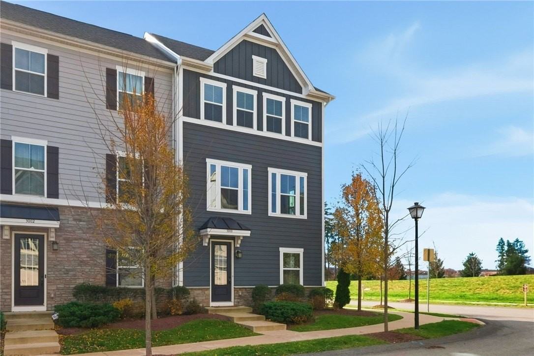 3000 Mahican Cir - Photo 2 of 39