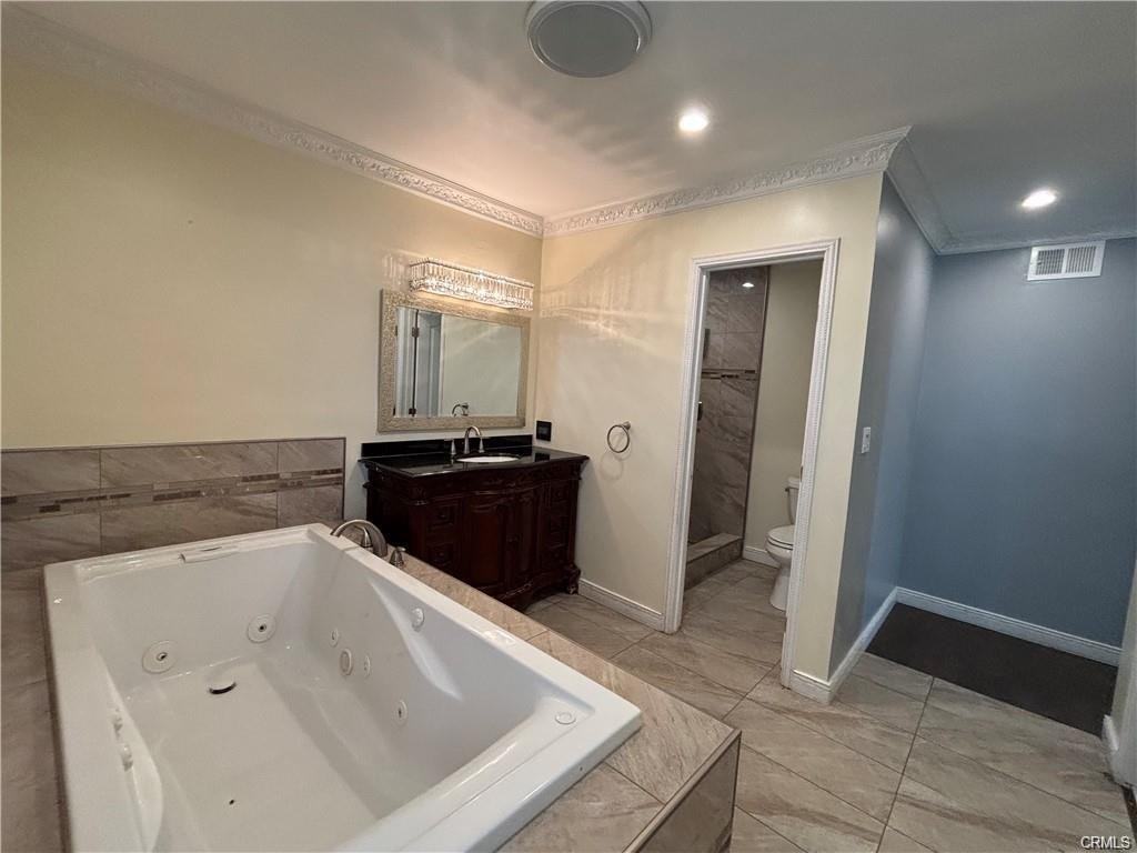 3870 Paseo De Las Tortugas - Photo 2 of 8