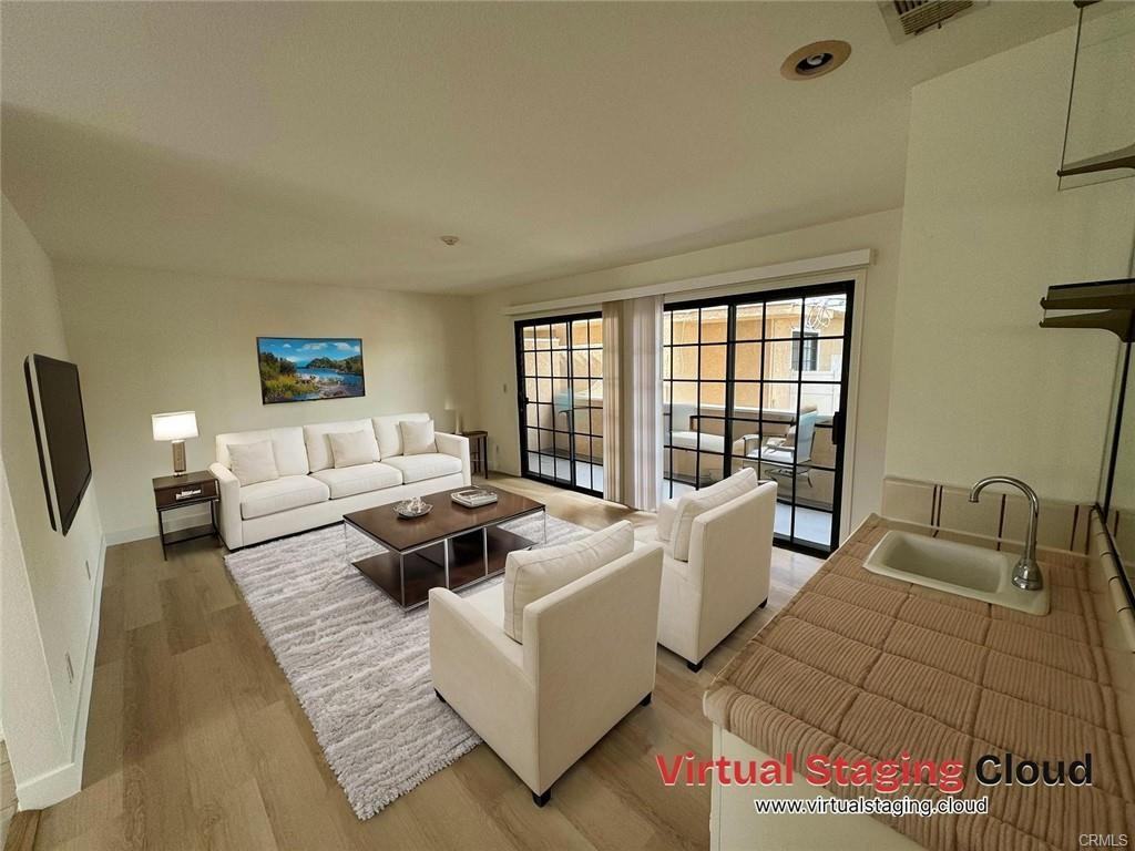 526 S Catalina Ave #C - Photo 6 of 8