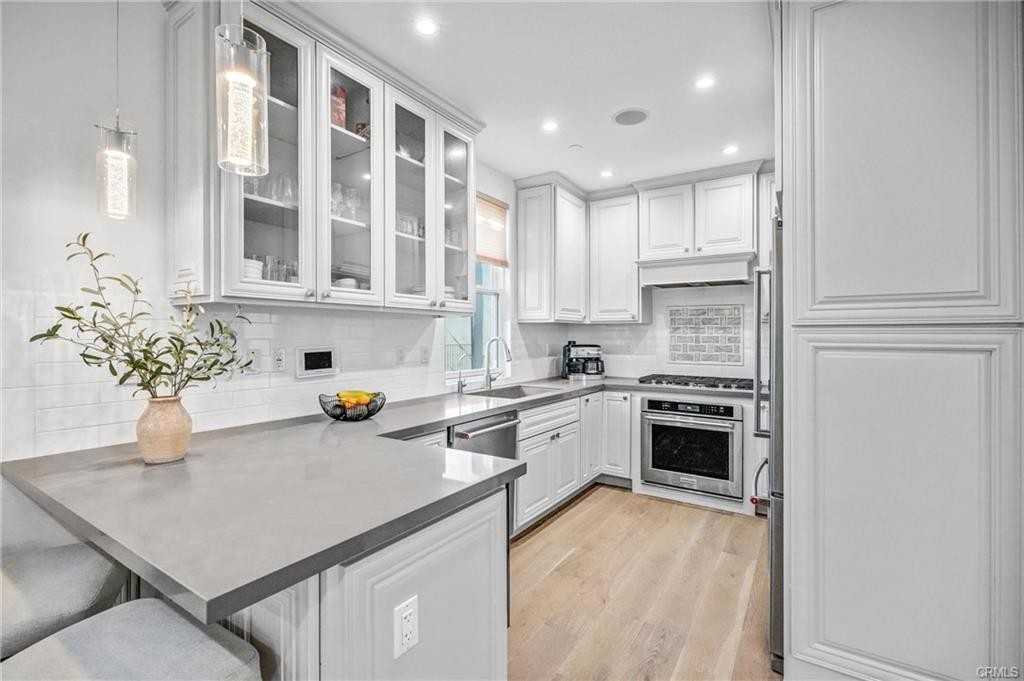 18228 Grevillea Ave - Photo 5 of 8