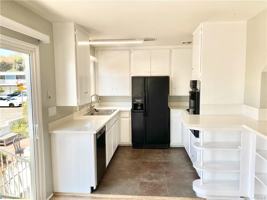 featured image of 2231 Hermosa Avenue #1