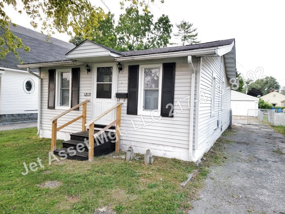 1813 East Keys Avenue