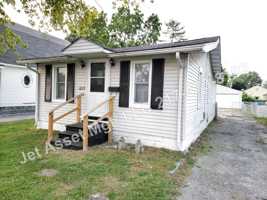 featured image of 1813 East Keys Avenue