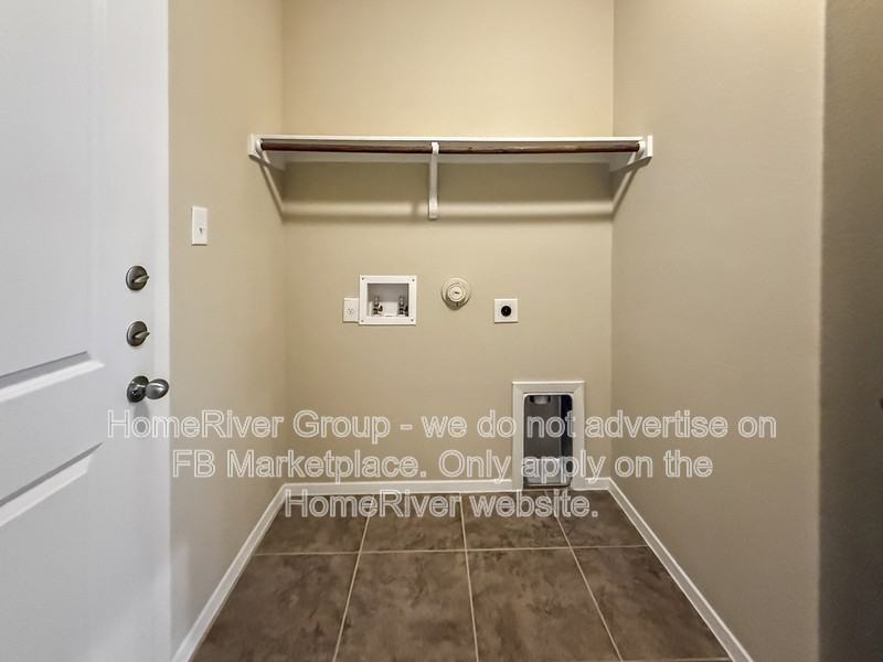 5406 Thunderbird - Photo 4 of 21