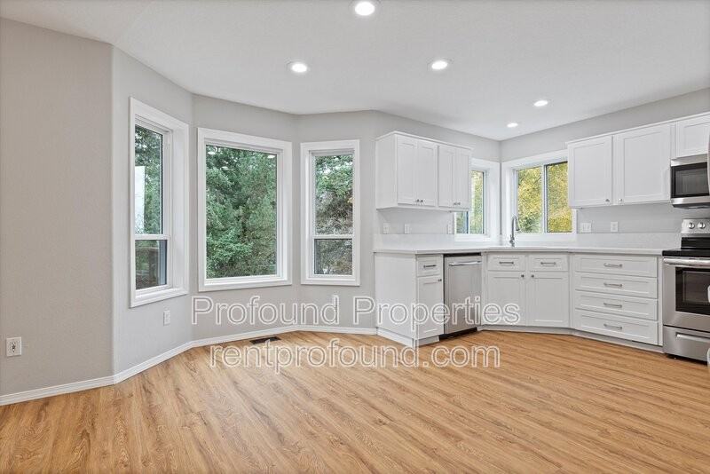 7533 Southwest Applegate Drive - Photo 7 of 50