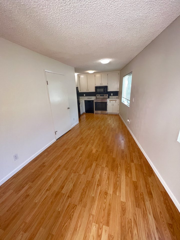 5725 Linda Vista Rd #13 - Photo 2 of 7