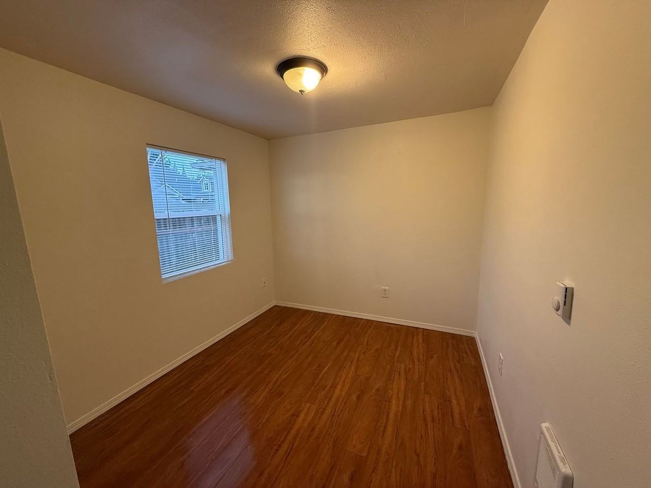 4146 Glenwood Dr Se - Photo 3 of 6