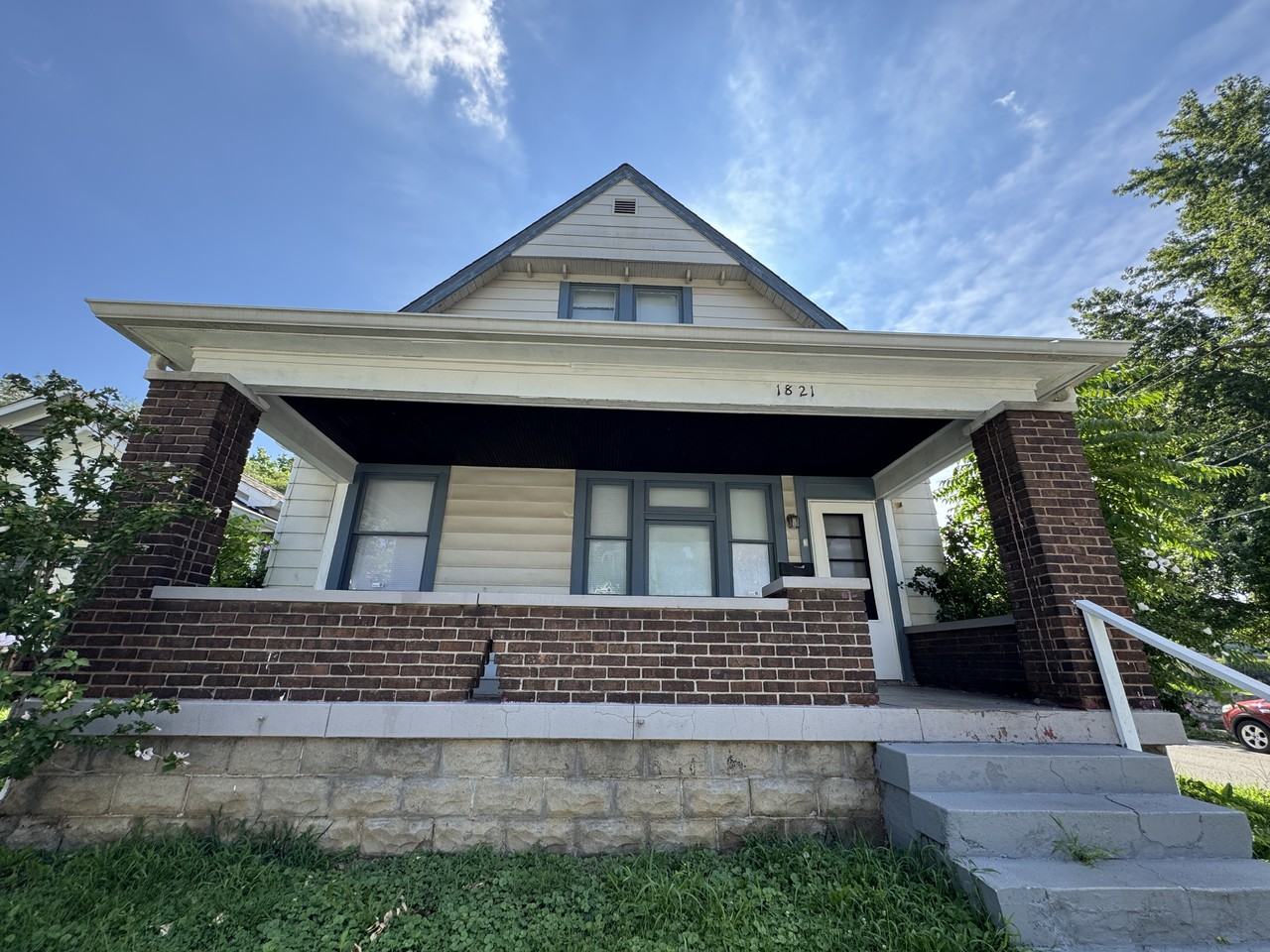 1821 South Talbott Street