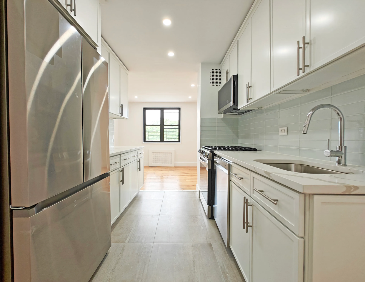 3845 Shore Parkway #5D - Photo 3 of 12