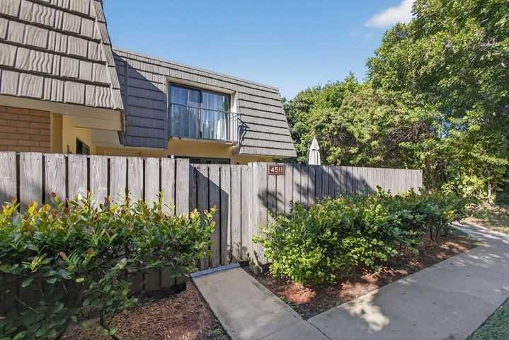 4511 45th Way - Photo 2 of 11