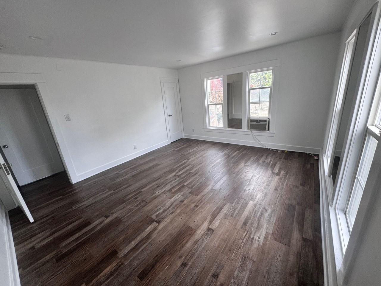 1261 1/2 S Plymouth Blvd #1261-1-2 - Photo 2 of 19