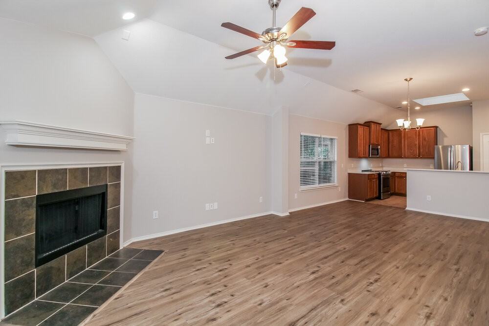 1820 Marlin Dr - Photo 3 of 16