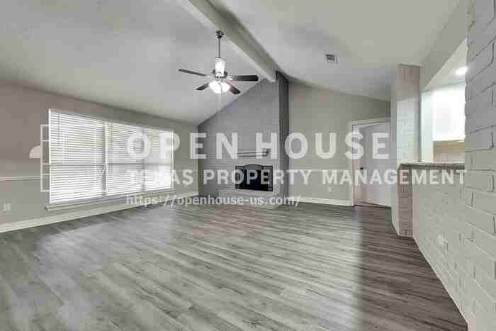 12015 Woolford Drive - Photo 6 of 20