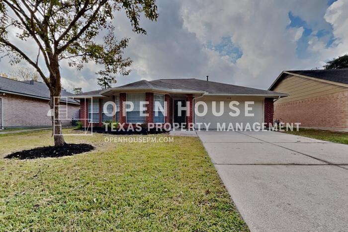 2318 Friarwood Trail