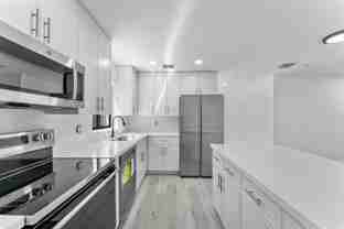 714 Northwest 1st Way - Photo 1 of 1